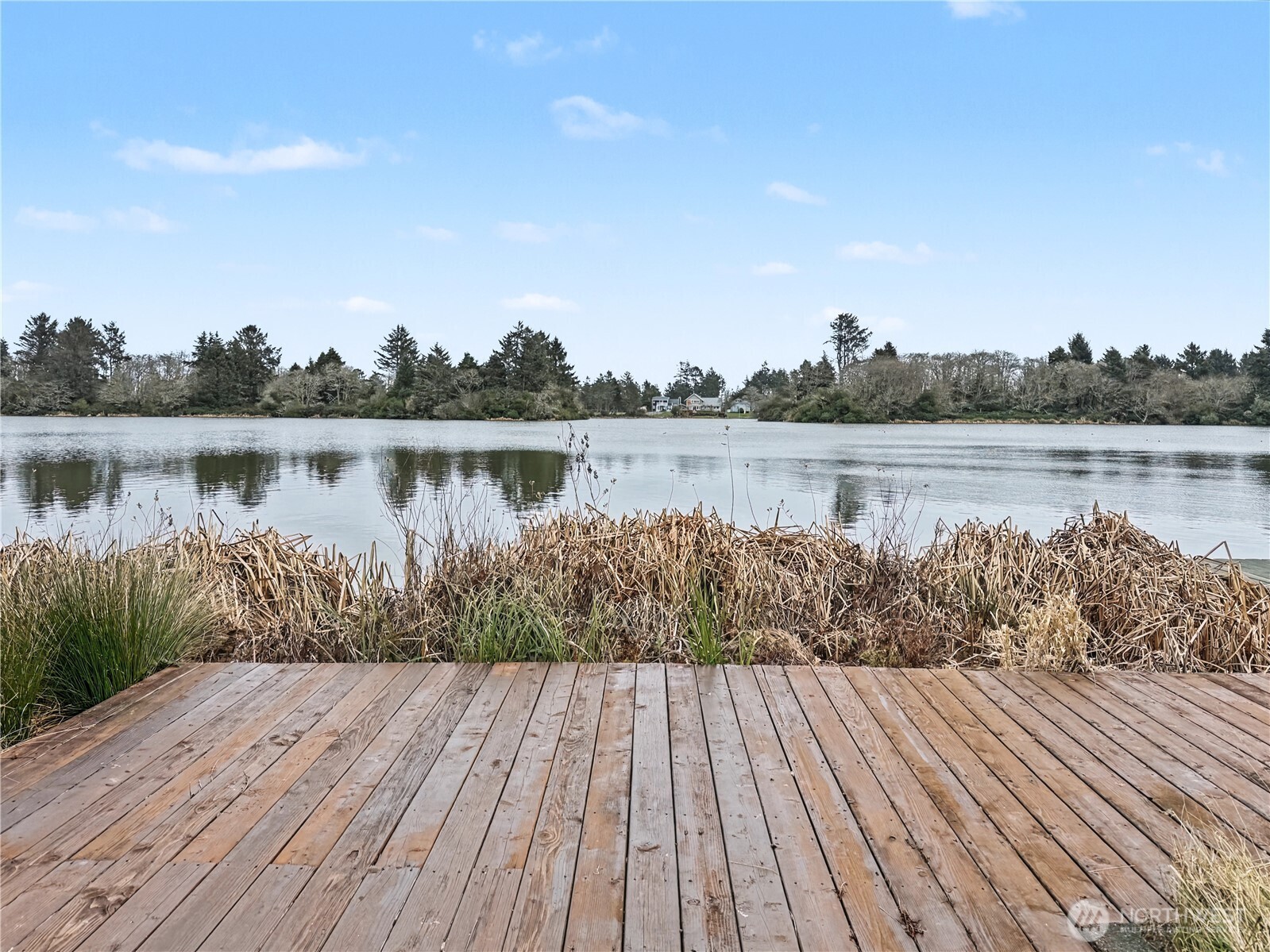 582 Mount Olympus Avenue SE, Ocean Shores, WA 98569