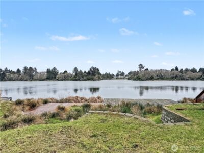 582 Mount Olympus Avenue SE, Ocean Shores, WA 98569 - Photo 4