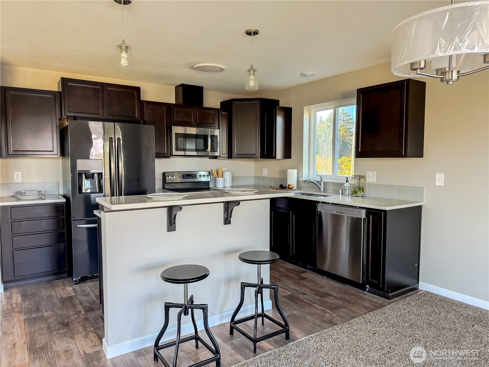 582 Mount Olympus Avenue SE, Ocean Shores, WA 98569