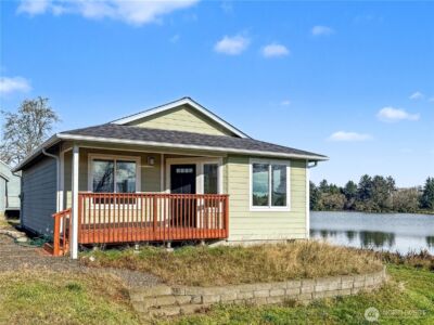 584 Mount Olympus Avenue SE, Ocean Shores, WA 98569 - Photo 2