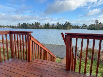 584 Mount Olympus Avenue SE, Ocean Shores, WA 98569 - Photo 4