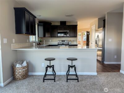 584 Mount Olympus Avenue SE, Ocean Shores, WA 98569 - Photo 8