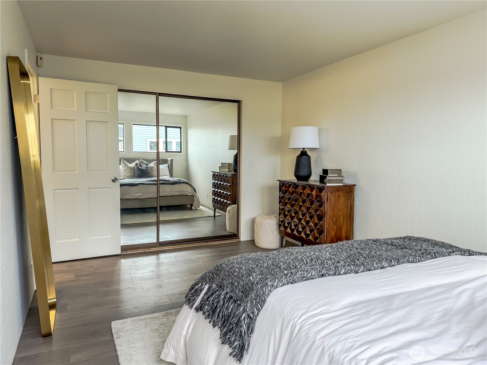 586 Mount Olympus Avenue SE, Ocean Shores, WA 98569