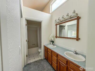 586 Mount Olympus Avenue SE, Ocean Shores, WA 98569 - Photo 21