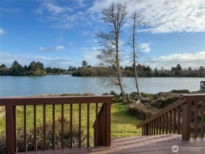 586 Mount Olympus Avenue SE, Ocean Shores, WA 98569 - Photo 27