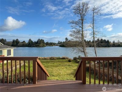 586 Mount Olympus Avenue SE, Ocean Shores, WA 98569 - Photo 5