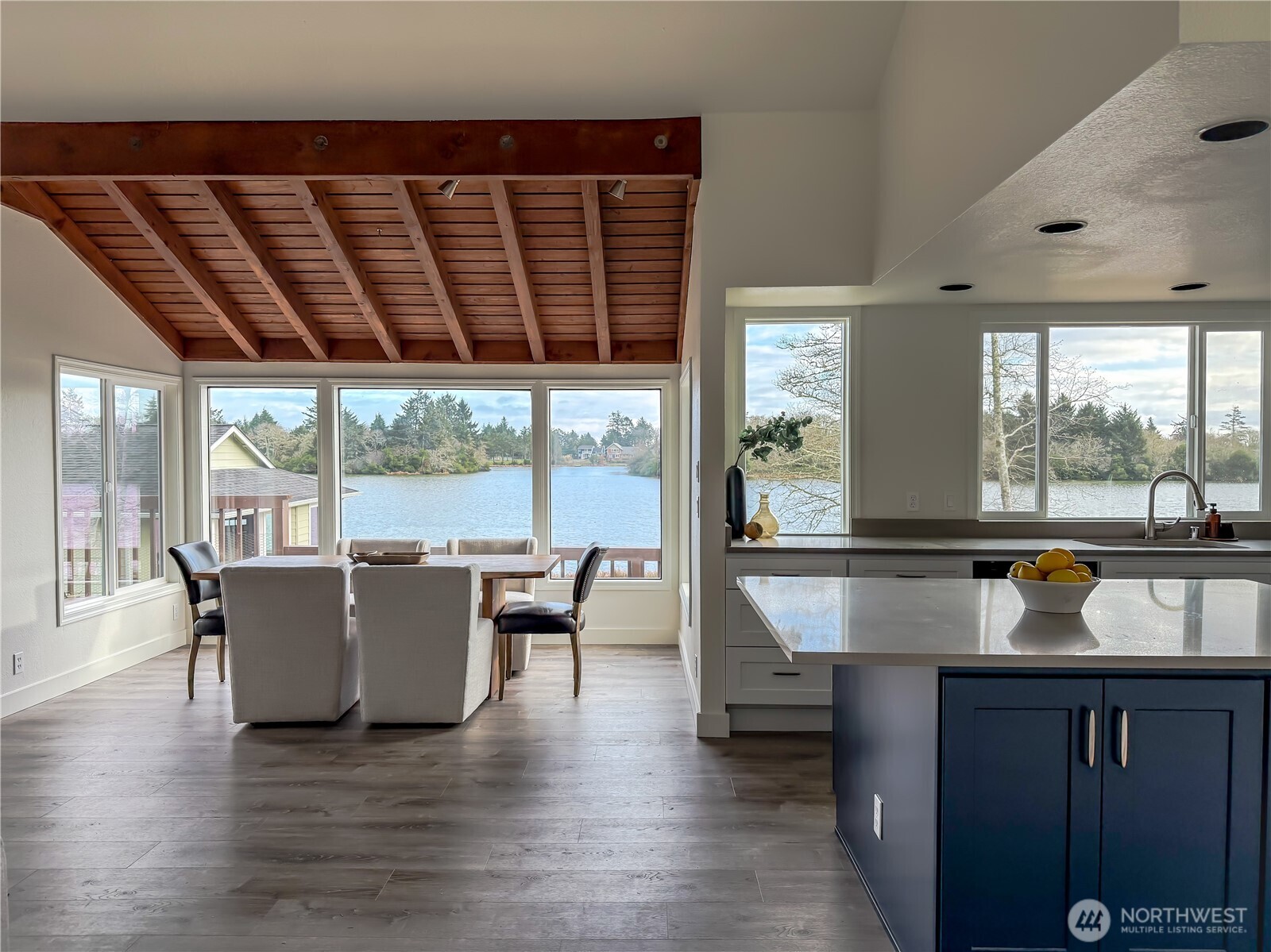 586 Mount Olympus Avenue SE, Ocean Shores, WA 98569