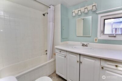 2424 S 260th Street #45, Kent, WA 98032 - Photo 30