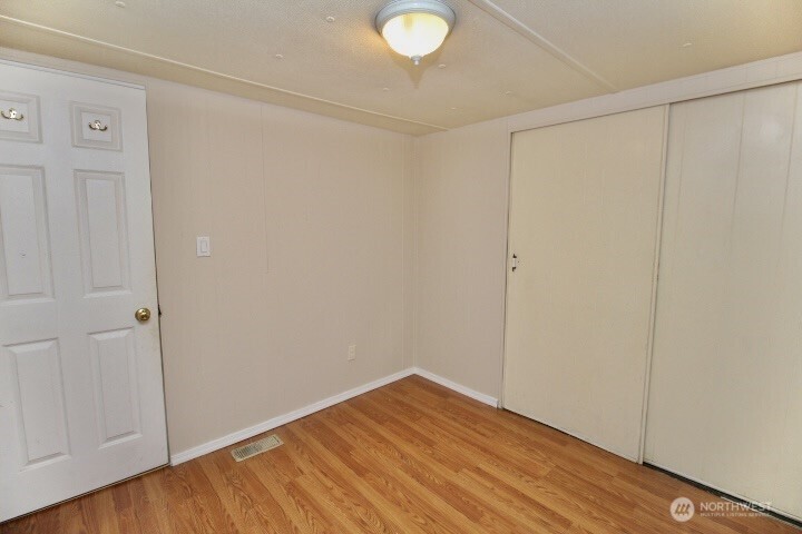 2424 S 260th Street #45, Kent, WA 98032