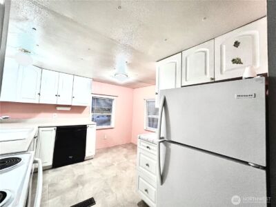 2424 S 260th Street #45, Kent, WA 98032 - Photo 28