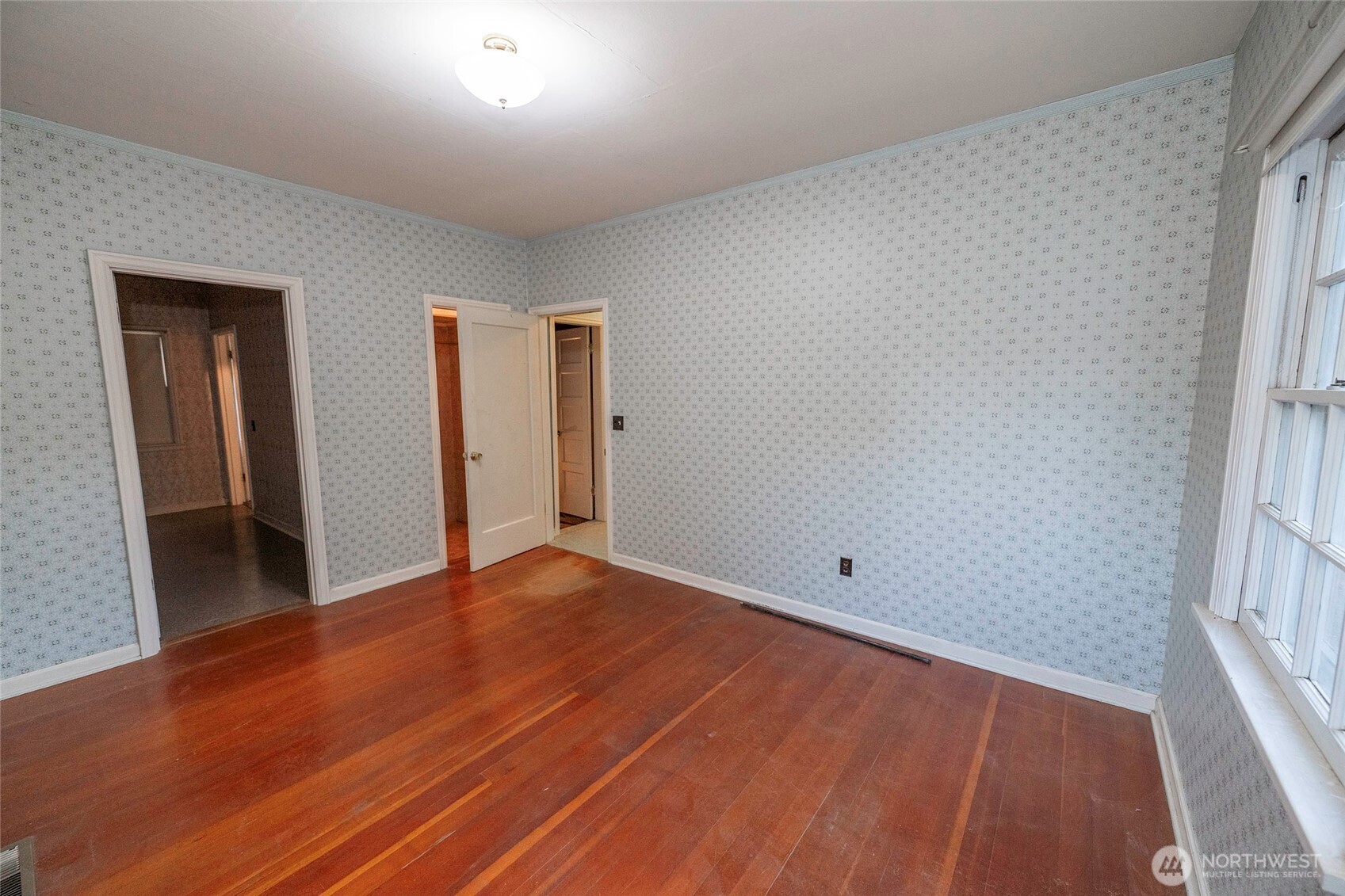 40 NW B Street , College Place, WA 99324