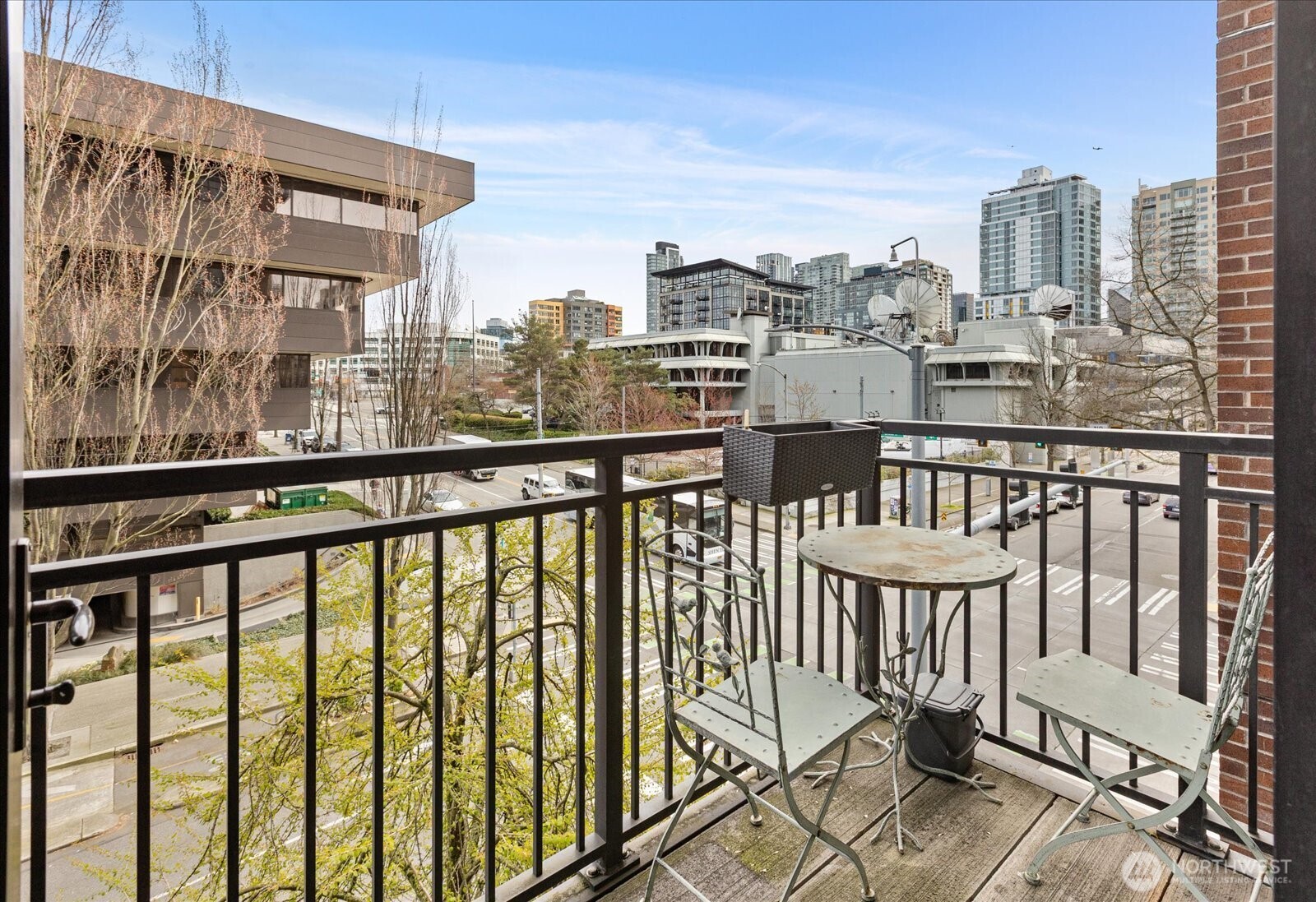 2911 2nd Avenue #404, Seattle, WA 98121