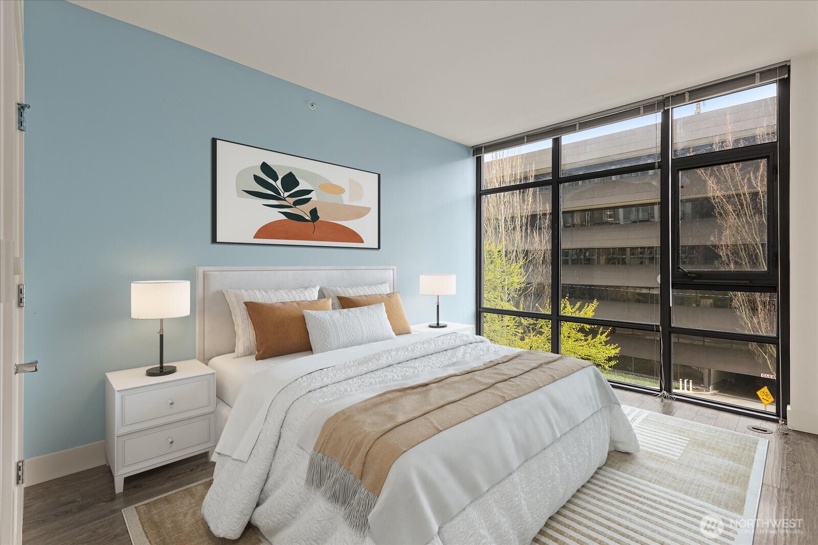 2911 2nd Avenue #404, Seattle, WA 98121