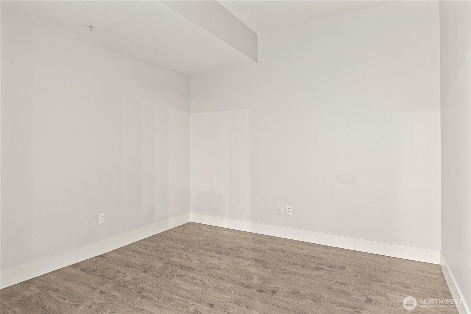 2911 2nd Avenue #404, Seattle, WA 98121