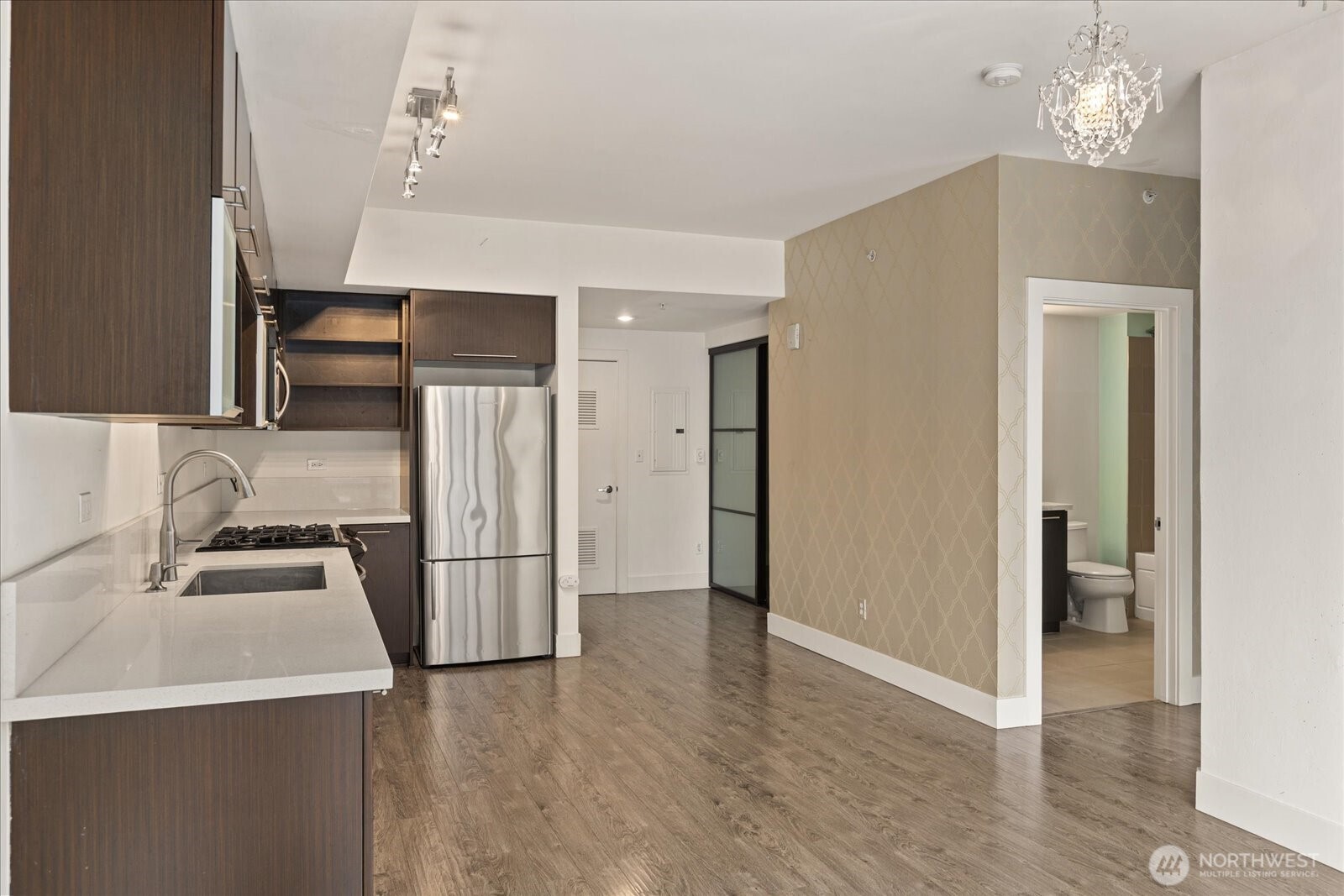 2911 2nd Avenue #404, Seattle, WA 98121