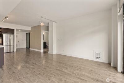 2911 2nd Avenue #404, Seattle, WA 98121 - Photo 10