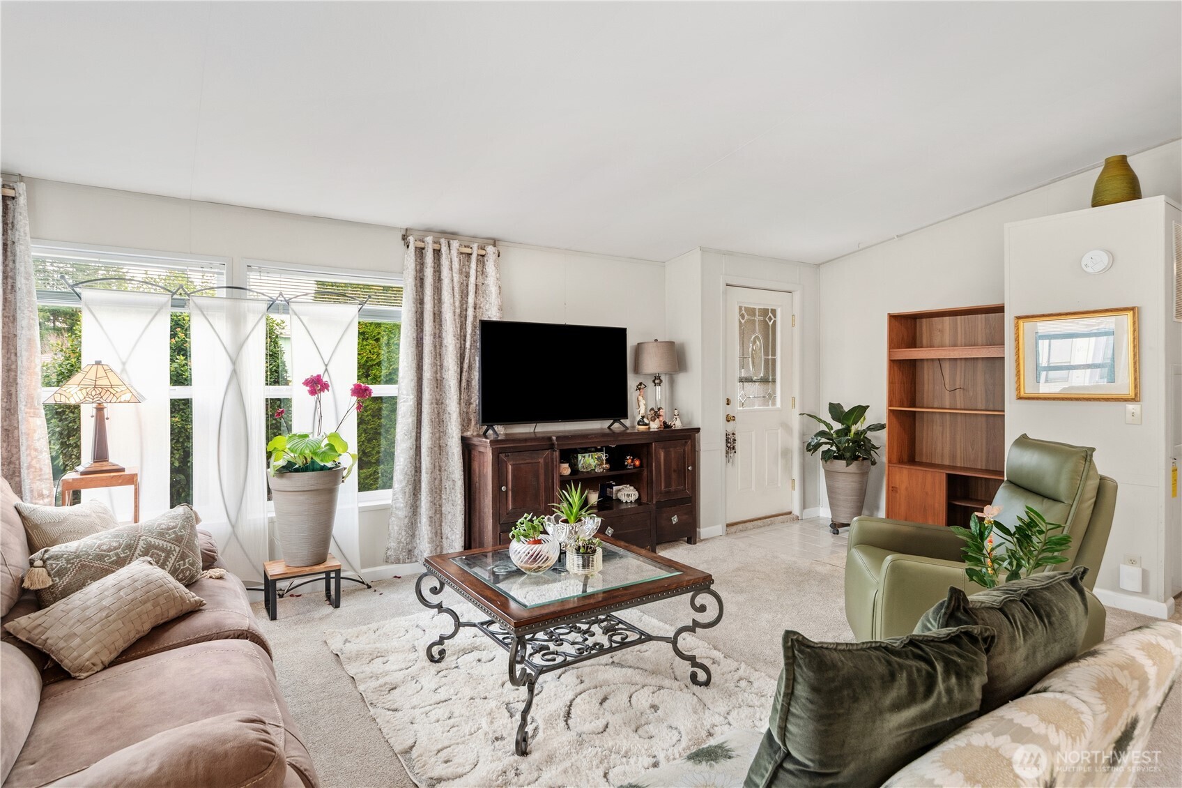 517 NW Silver Meadow Lane , Bremerton, WA 98311