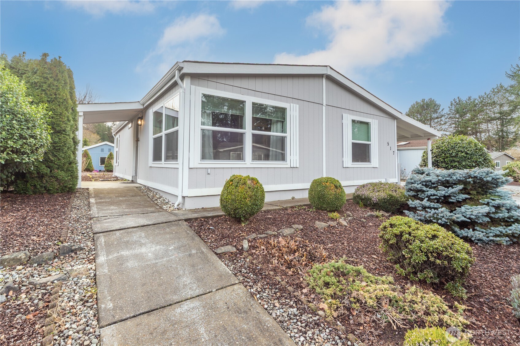 517 NW Silver Meadow Lane , Bremerton, WA 98311
