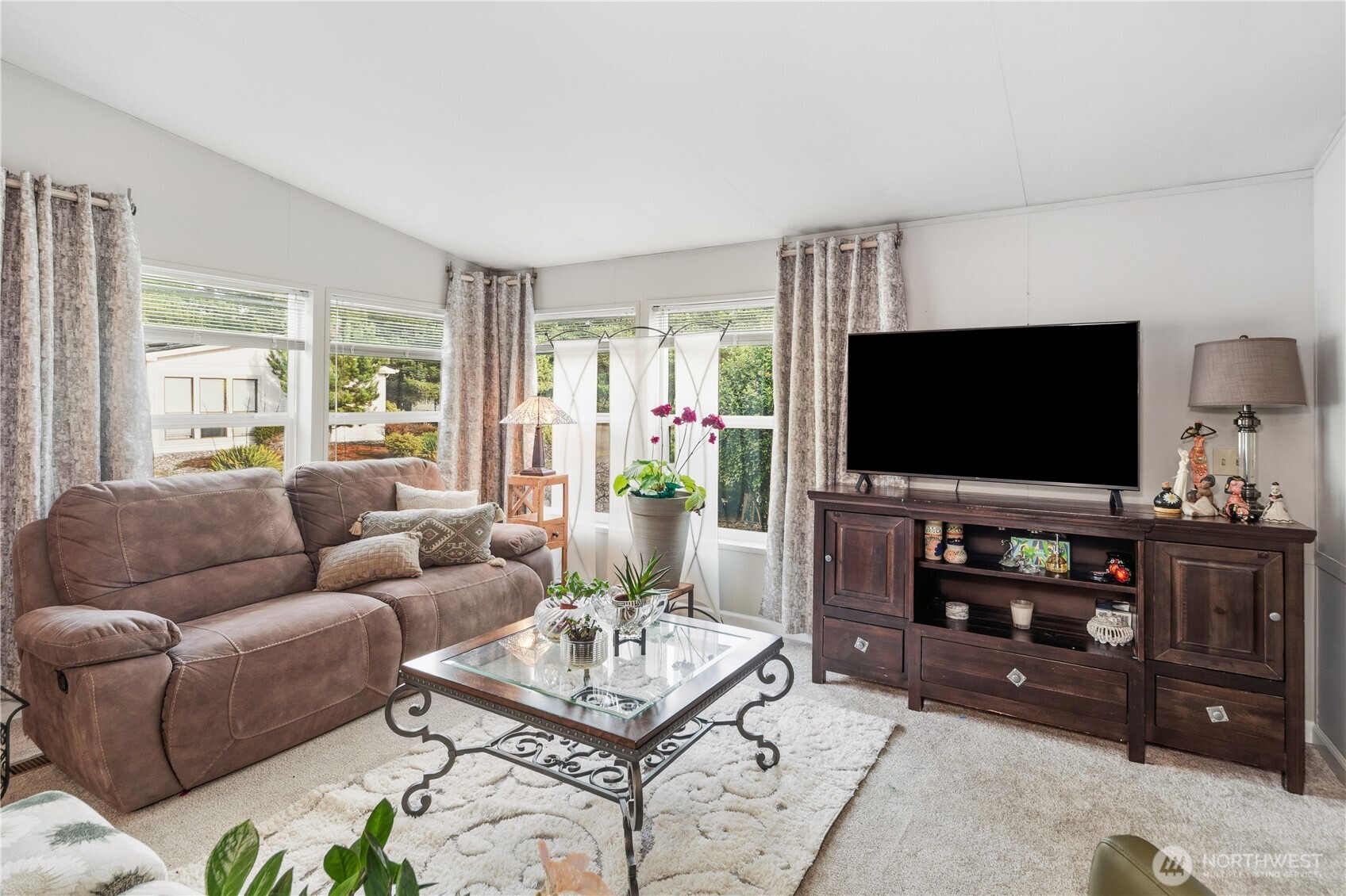 517 NW Silver Meadow Lane , Bremerton, WA 98311