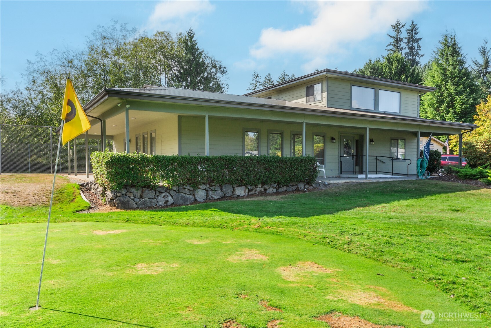 517 NW Silver Meadow Lane , Bremerton, WA 98311