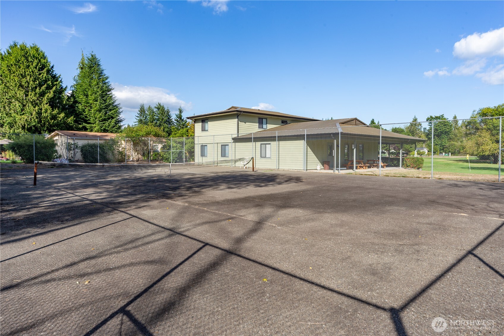 517 NW Silver Meadow Lane , Bremerton, WA 98311
