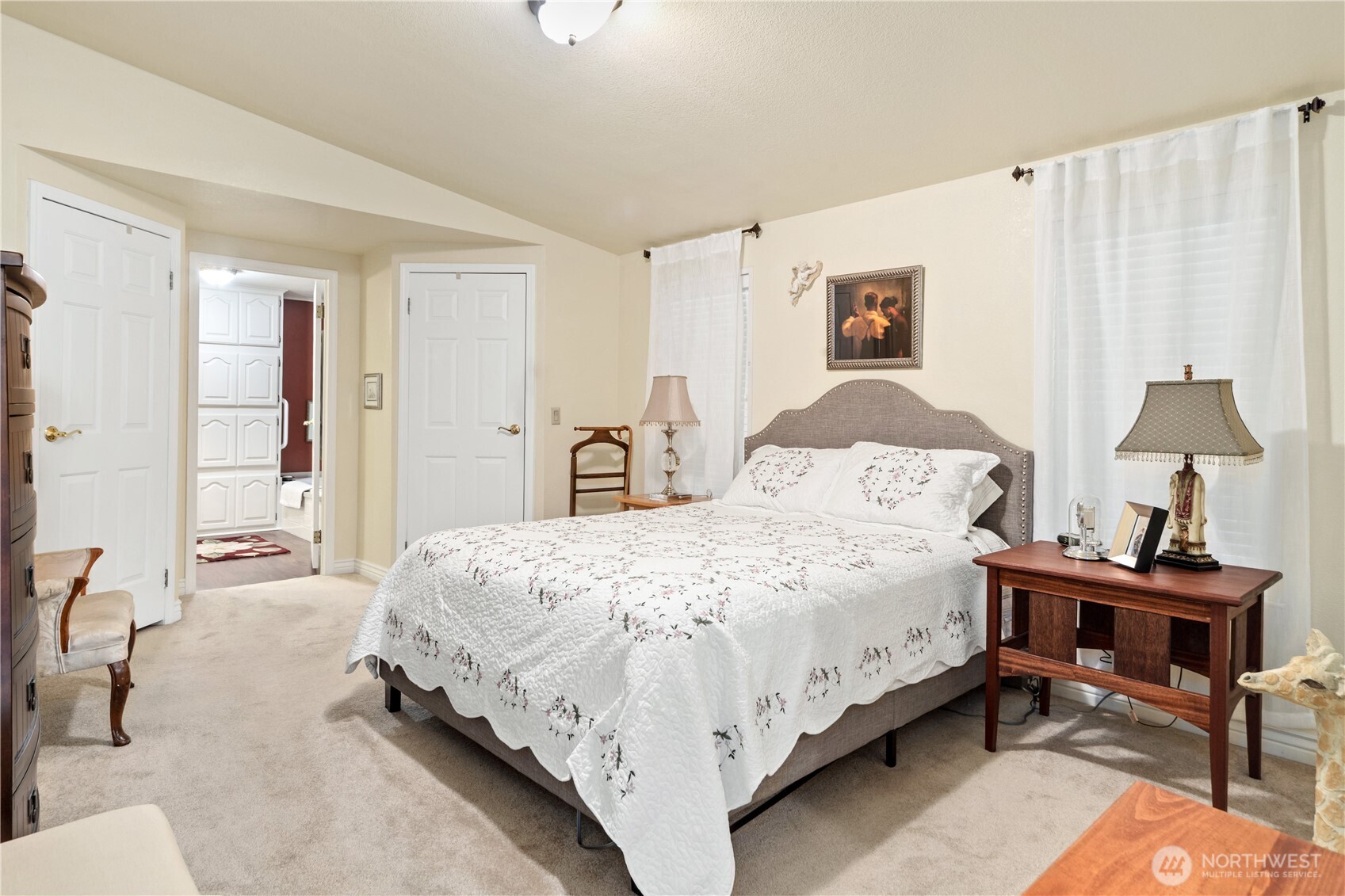 6680 NE Aquarius Lane , Bremerton, WA 98311