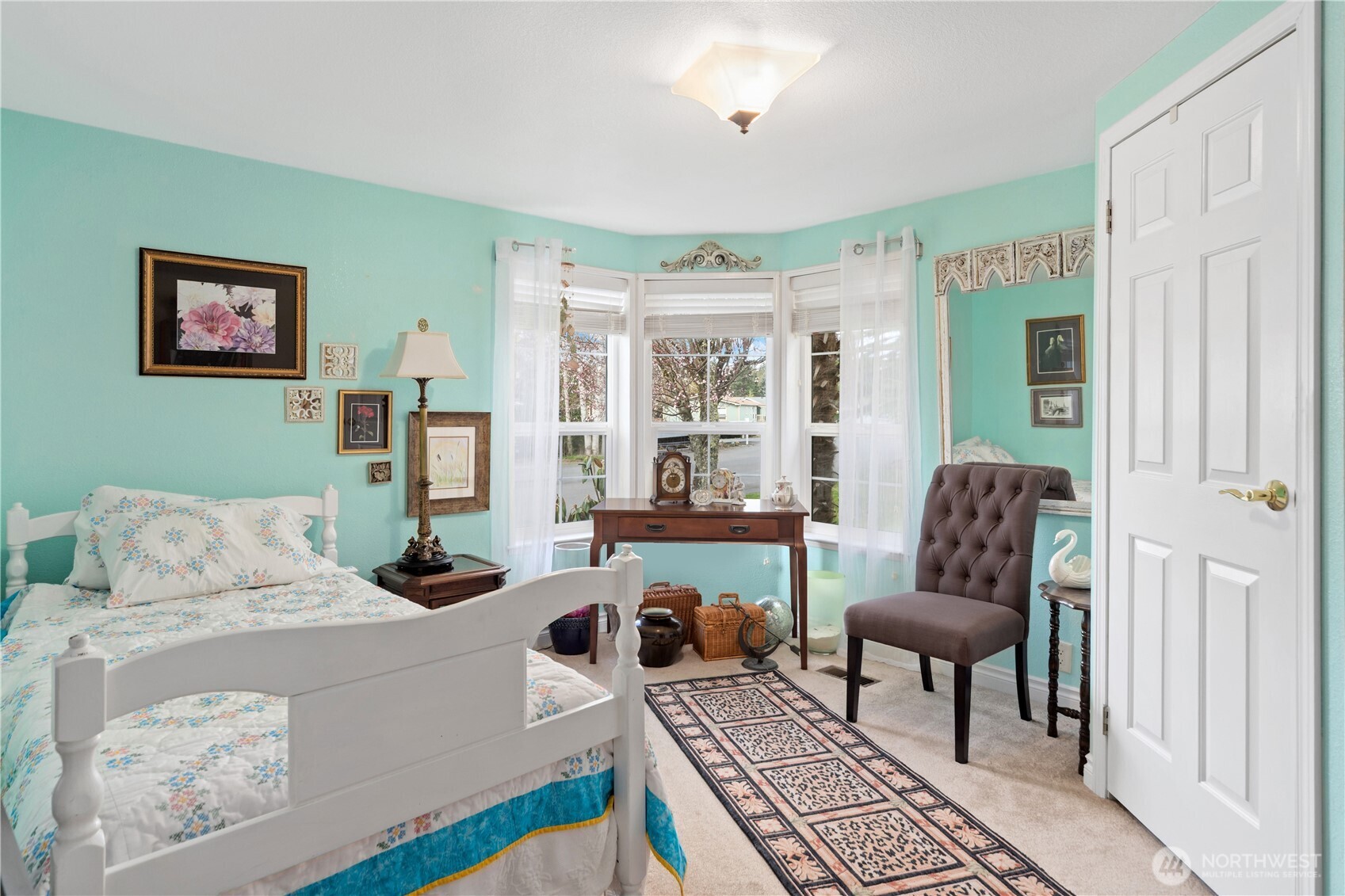6680 NE Aquarius Lane , Bremerton, WA 98311