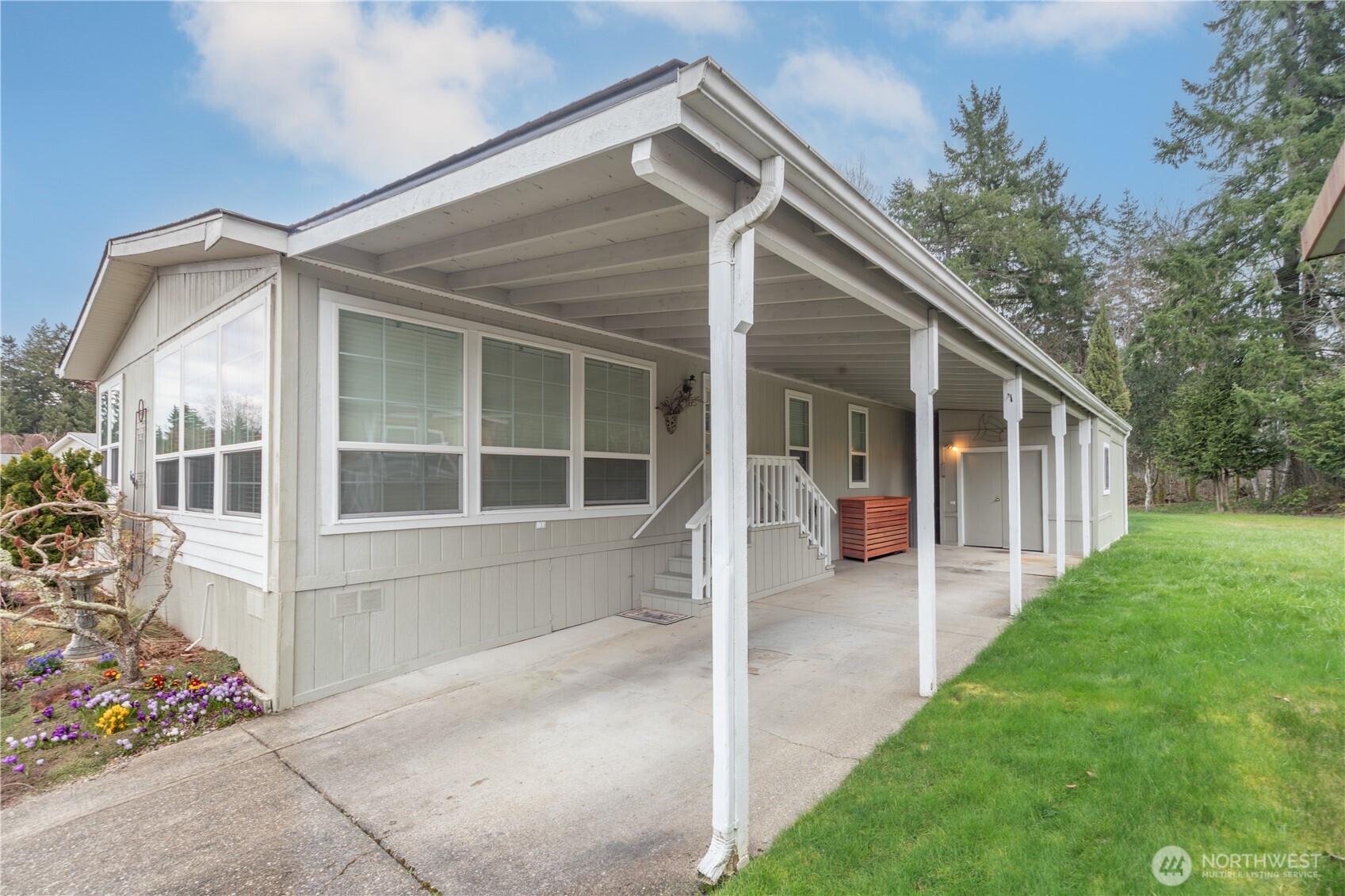 6680 NE Aquarius Lane , Bremerton, WA 98311