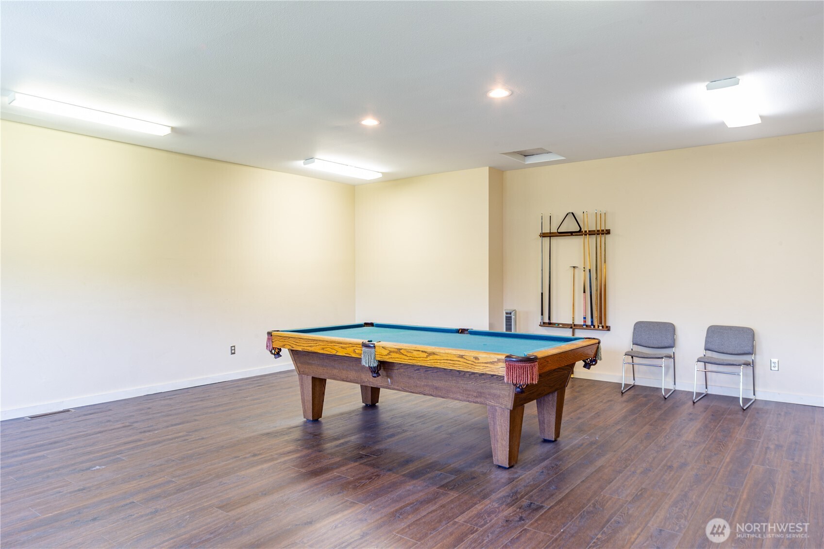 6680 NE Aquarius Lane , Bremerton, WA 98311