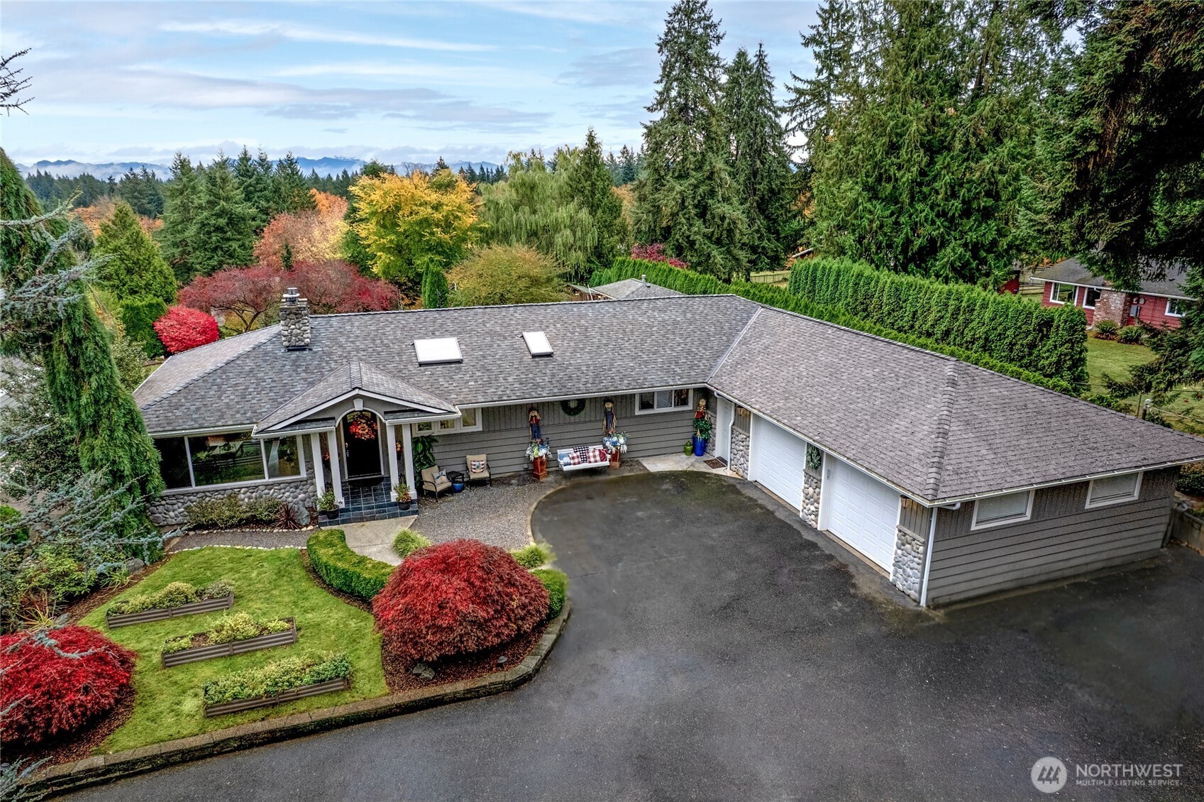 24215 75th Avenue SE, Woodinville, WA 98072
