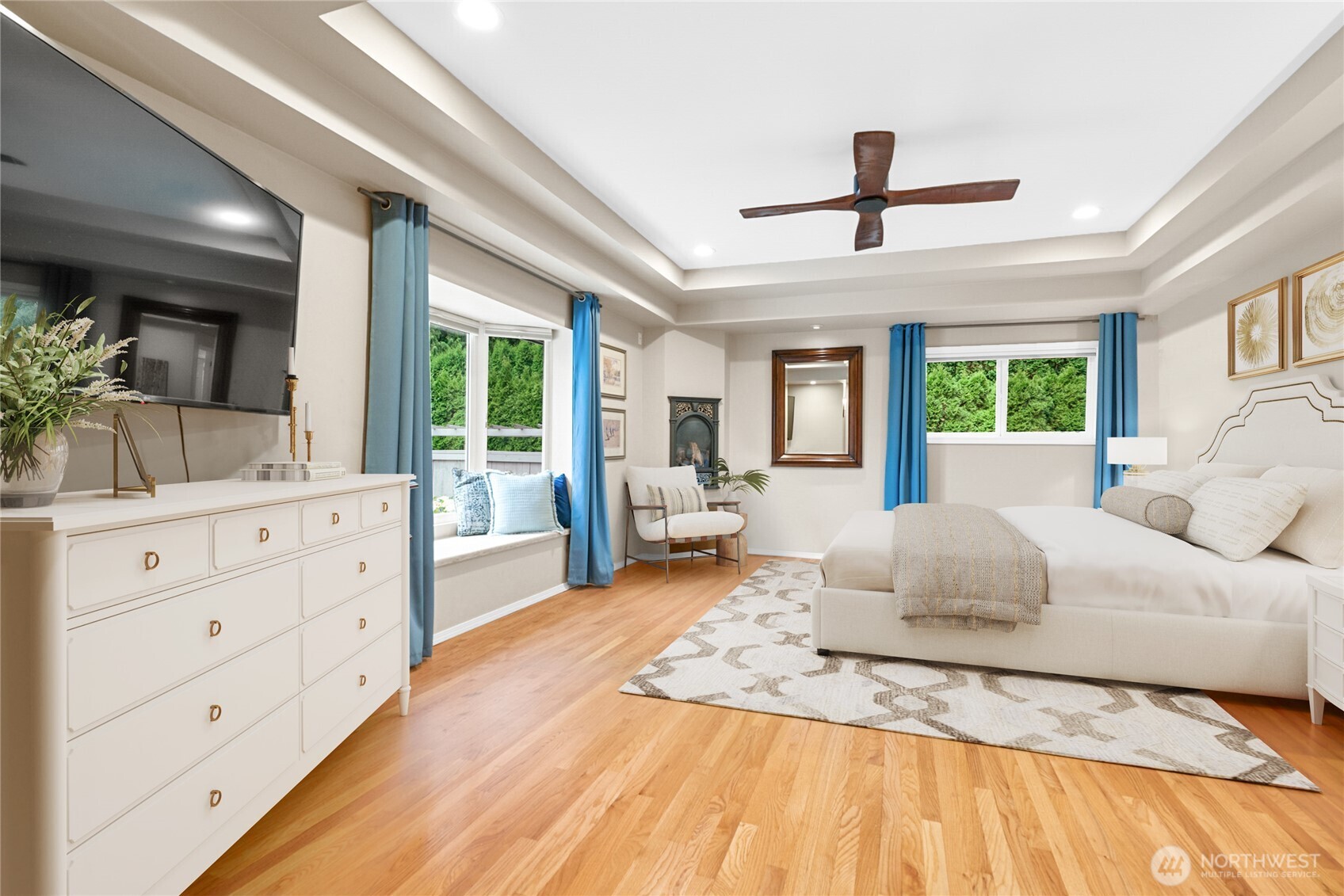 24215 75th Avenue SE, Woodinville, WA 98072