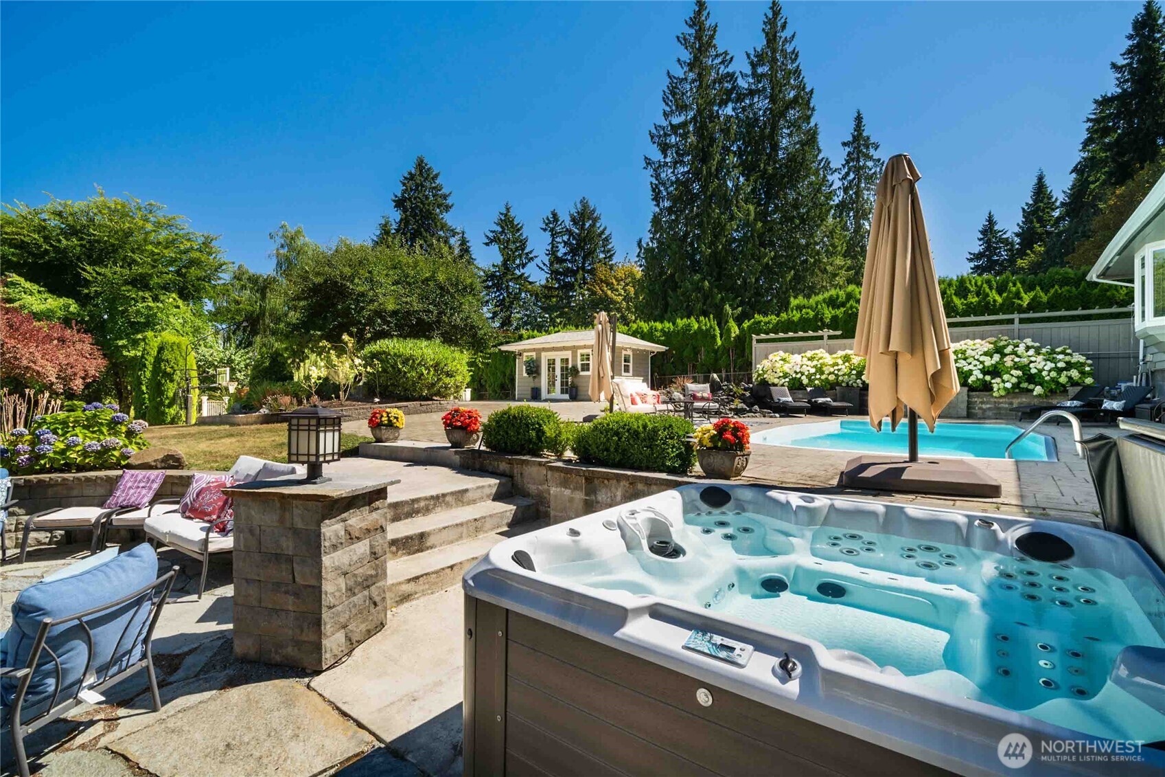 24215 75th Avenue SE, Woodinville, WA 98072