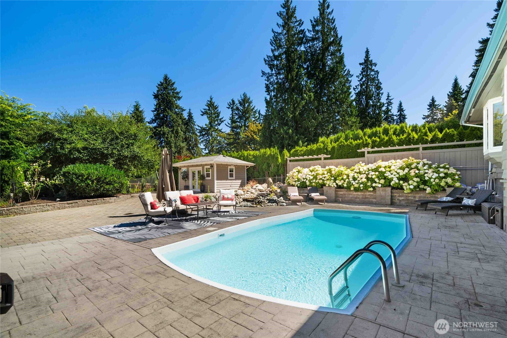 24215 75th Avenue SE, Woodinville, WA 98072