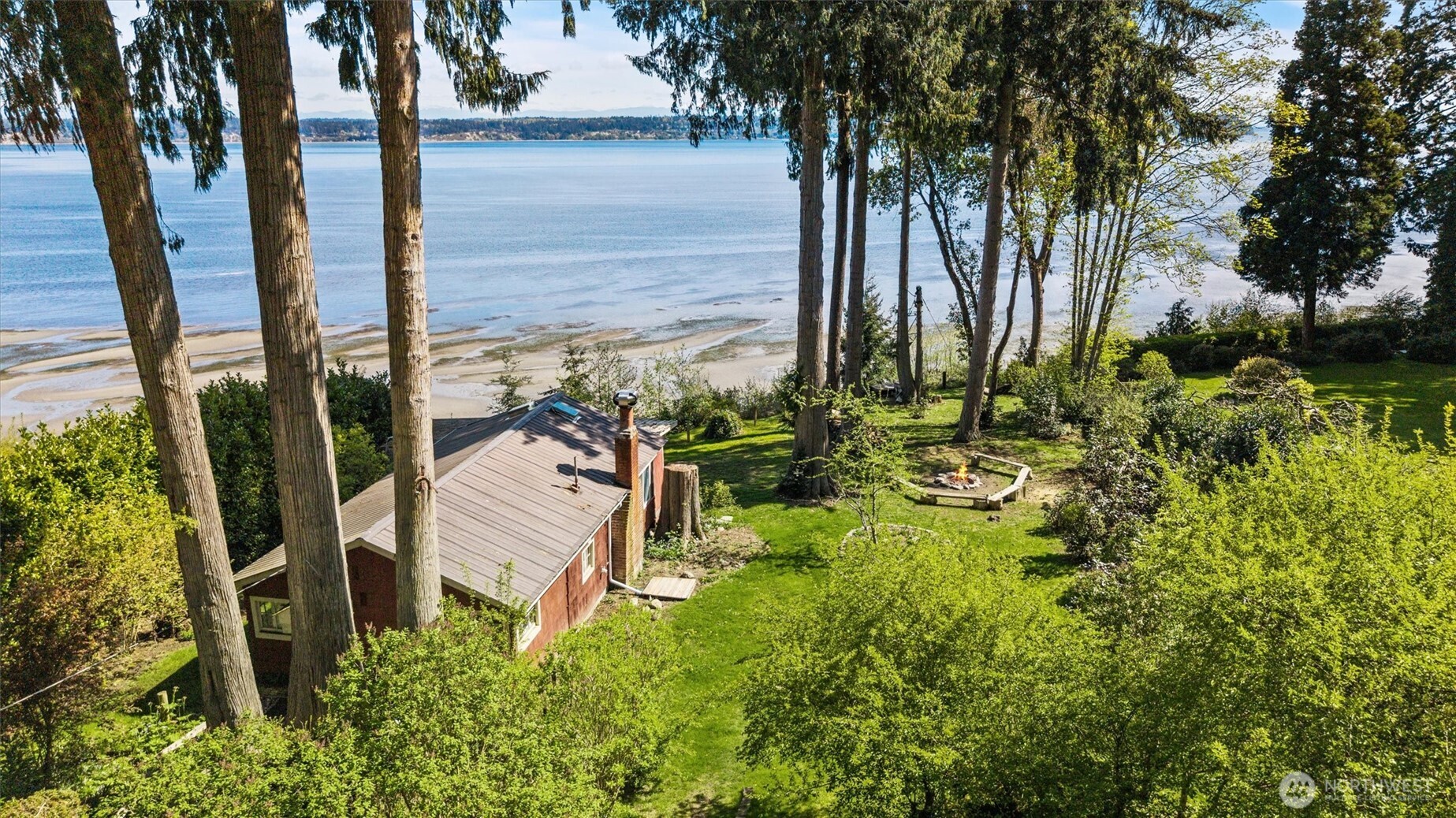 3817 Bells Beach Road , Langley, WA 98260