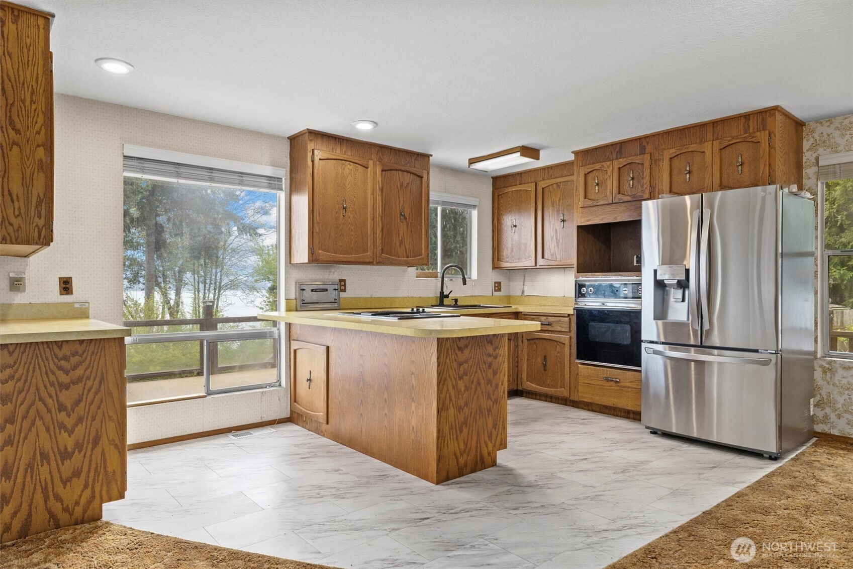 3817 Bells Beach Road , Langley, WA 98260