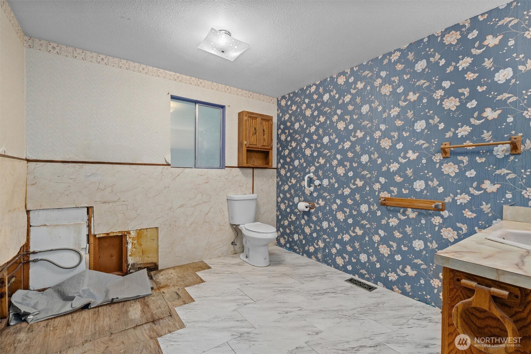 3817 Bells Beach Road , Langley, WA 98260