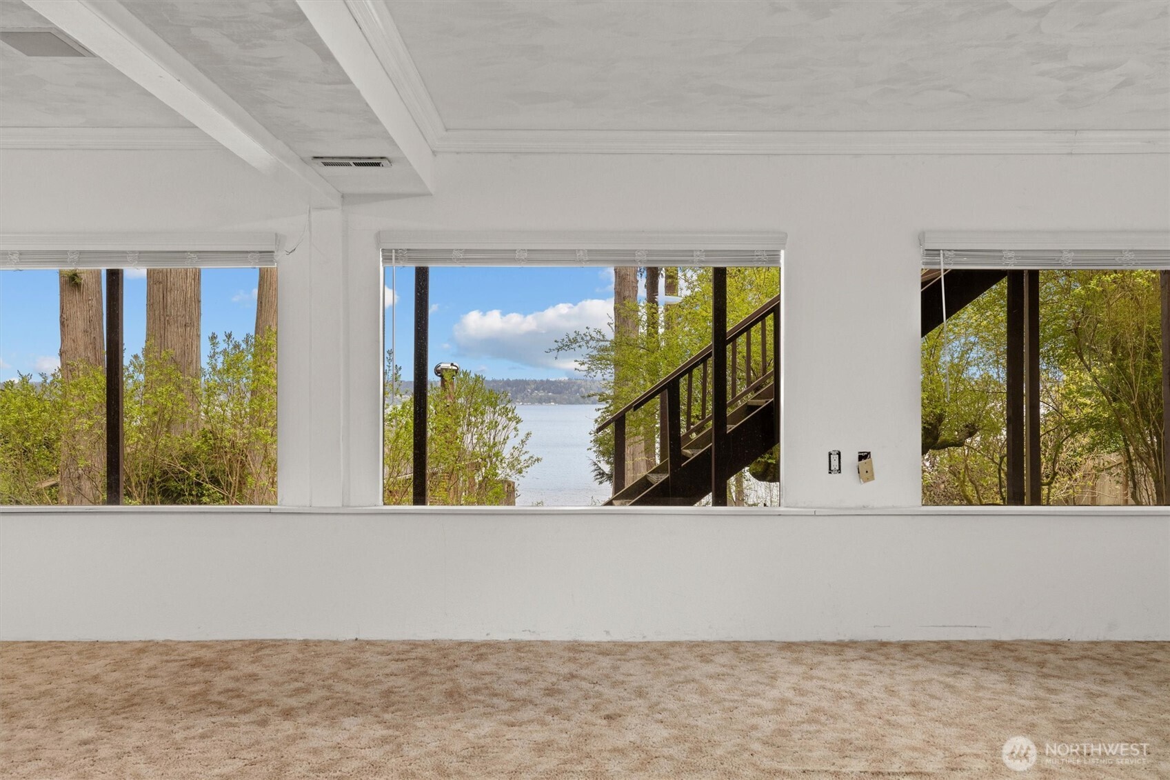 3817 Bells Beach Road , Langley, WA 98260