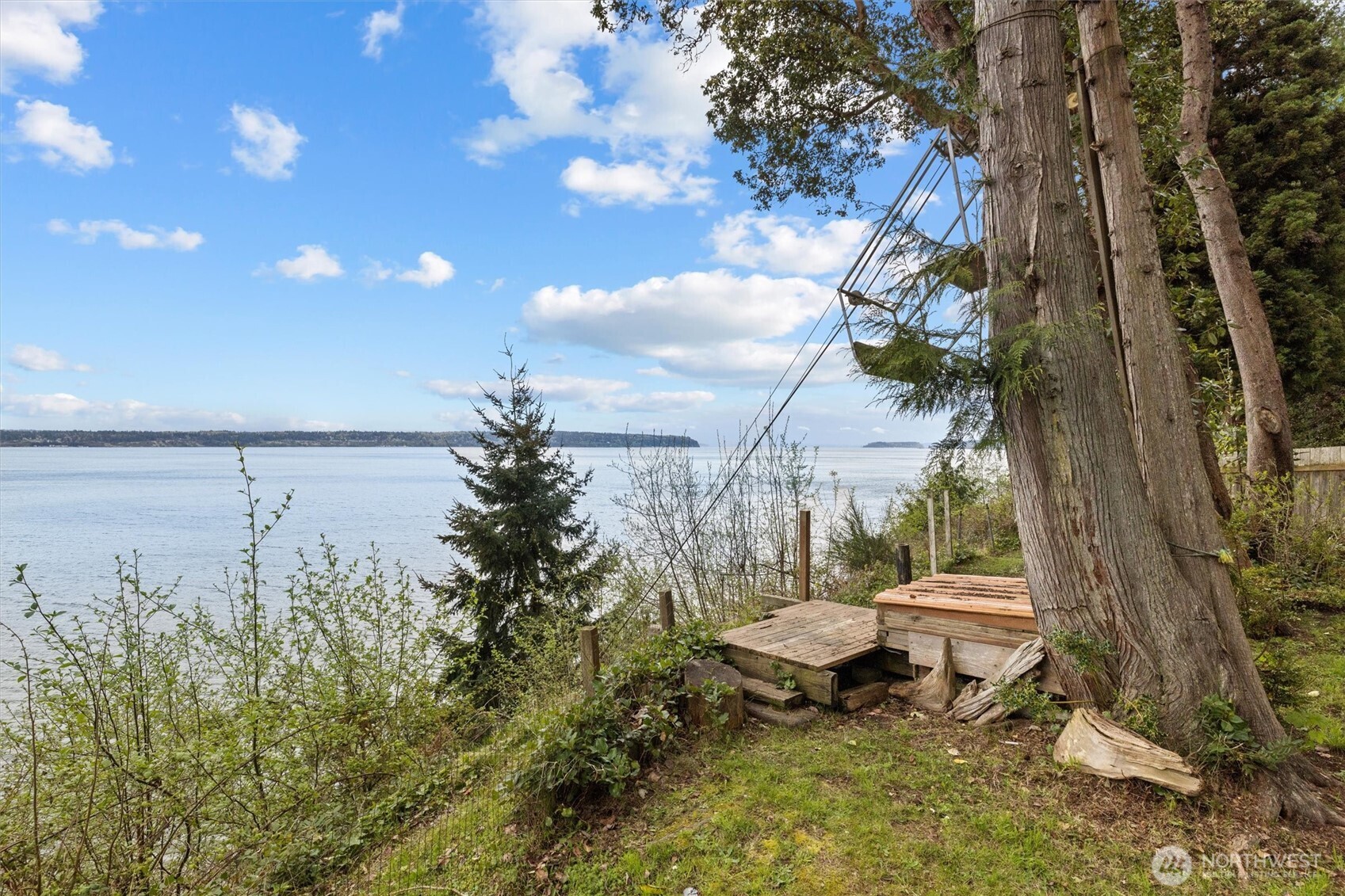 3817 Bells Beach Road , Langley, WA 98260