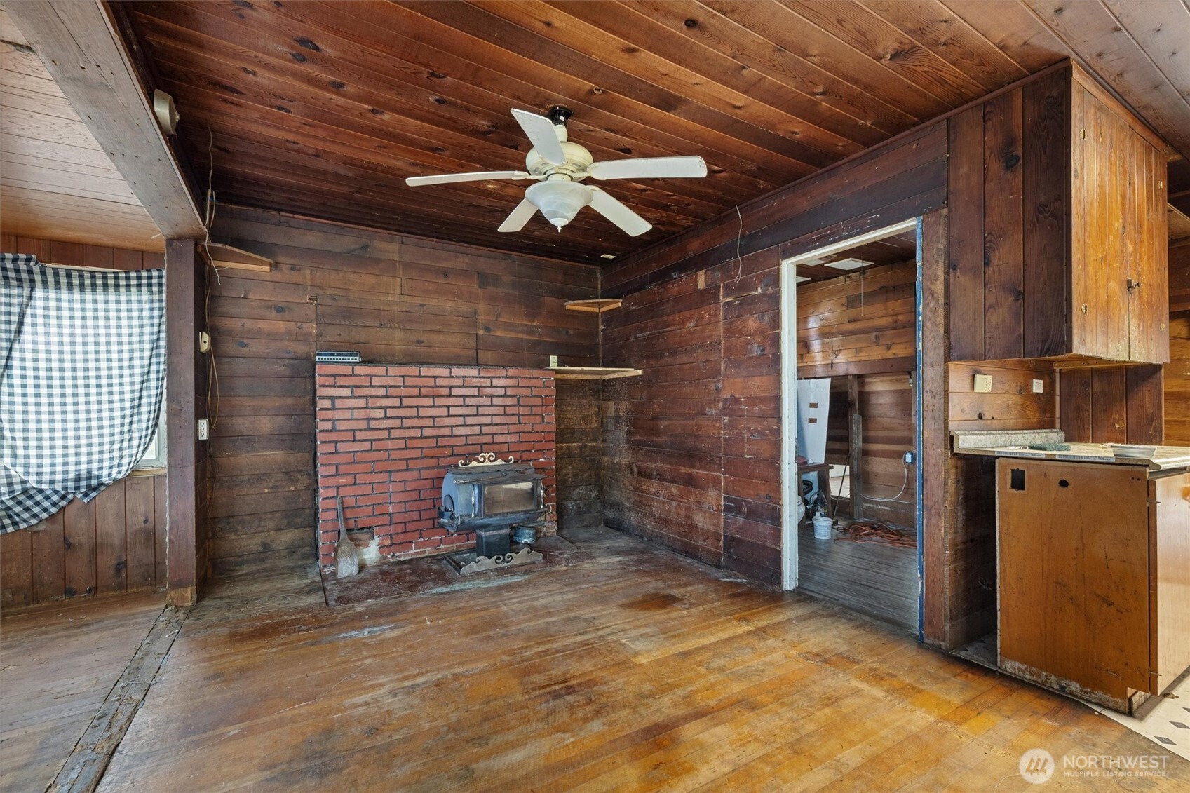 3817 Bells Beach Road , Langley, WA 98260