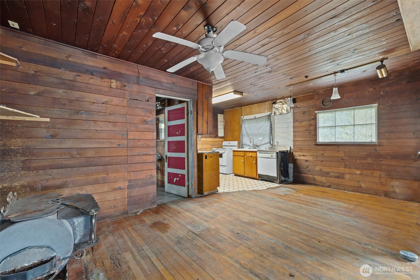 3817 Bells Beach Road , Langley, WA 98260