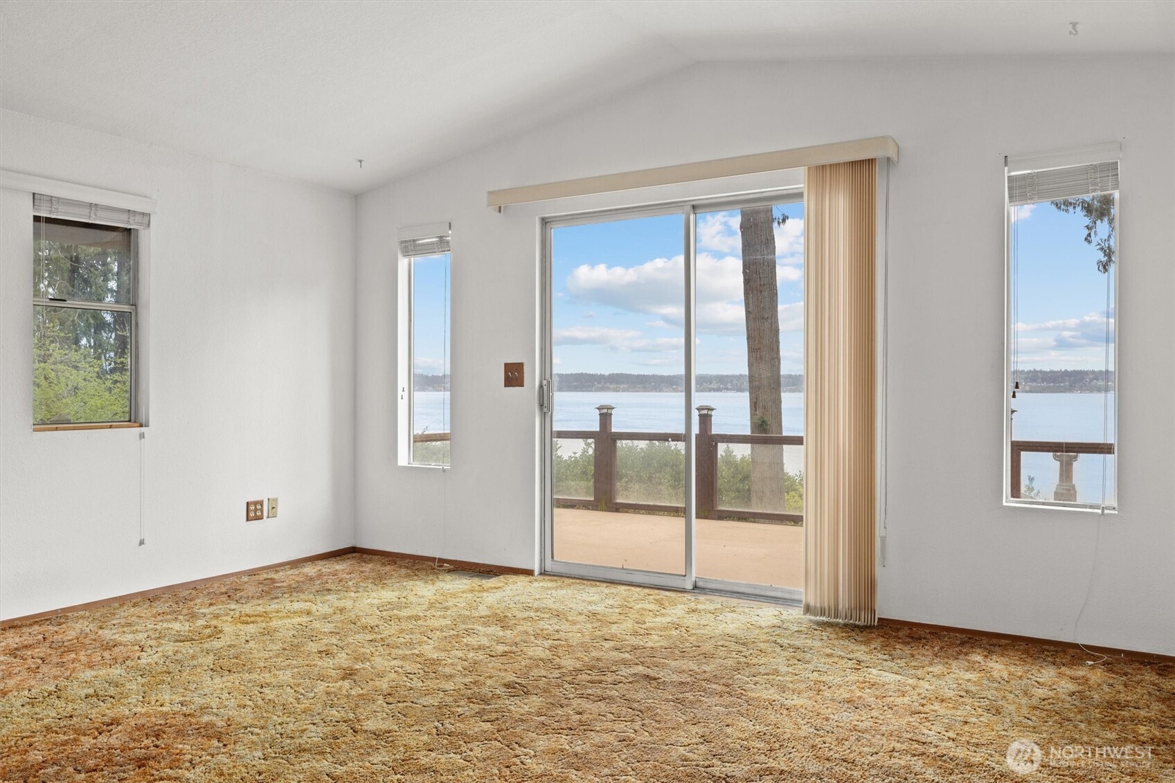 3817 Bells Beach Road , Langley, WA 98260