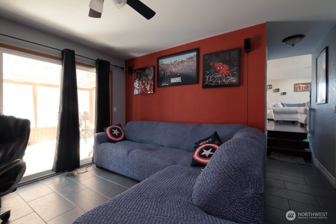 1427 33rd Avenue Ct SW, Puyallup, WA 98373-6031