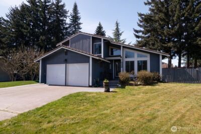 1427 33rd Avenue Ct SW, Puyallup, WA 98373-6031 - Photo 2