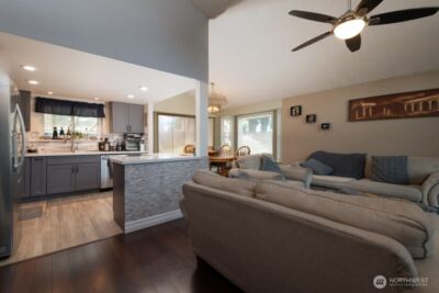 1427 33rd Avenue Ct SW, Puyallup, WA 98373-6031 - Photo 4