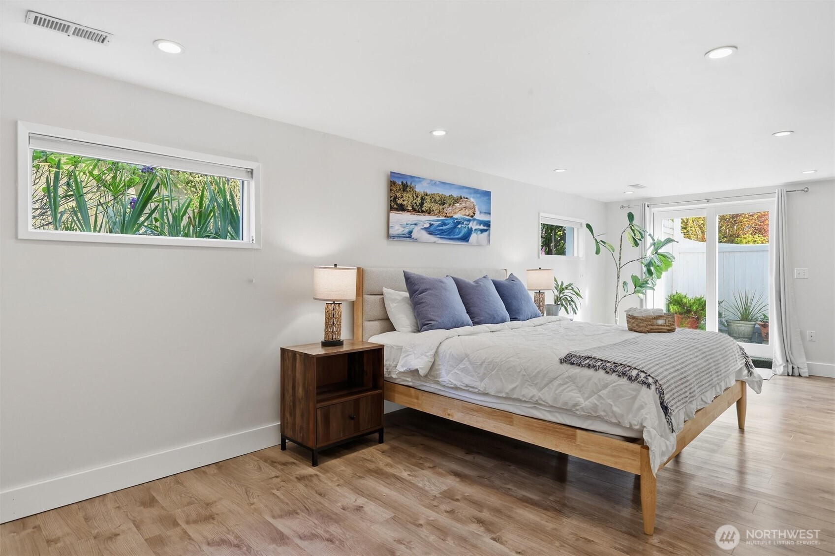 4725 SW Graham St , Seattle, WA 98136