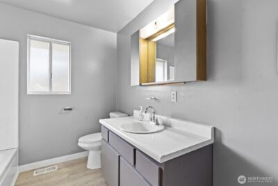 39411 Mountain Highway E, Eatonville, WA 98328 - Photo 22