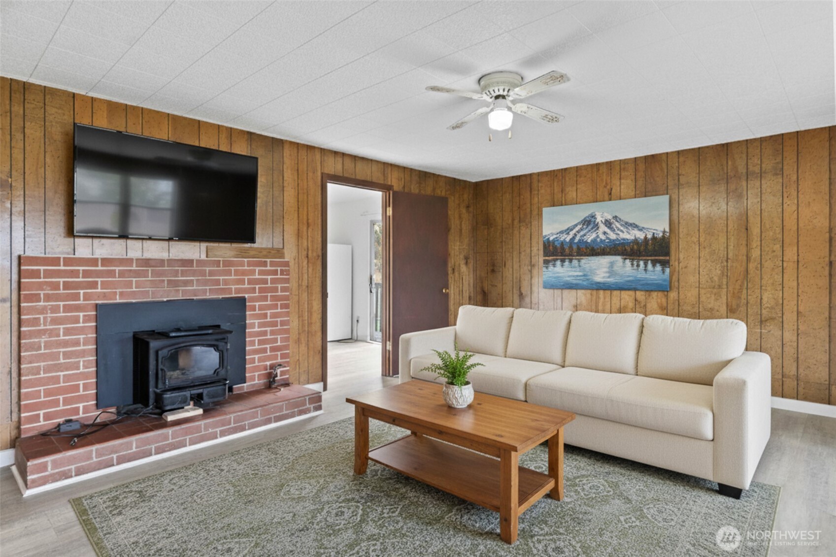 39411 Mountain Highway E, Eatonville, WA 98328