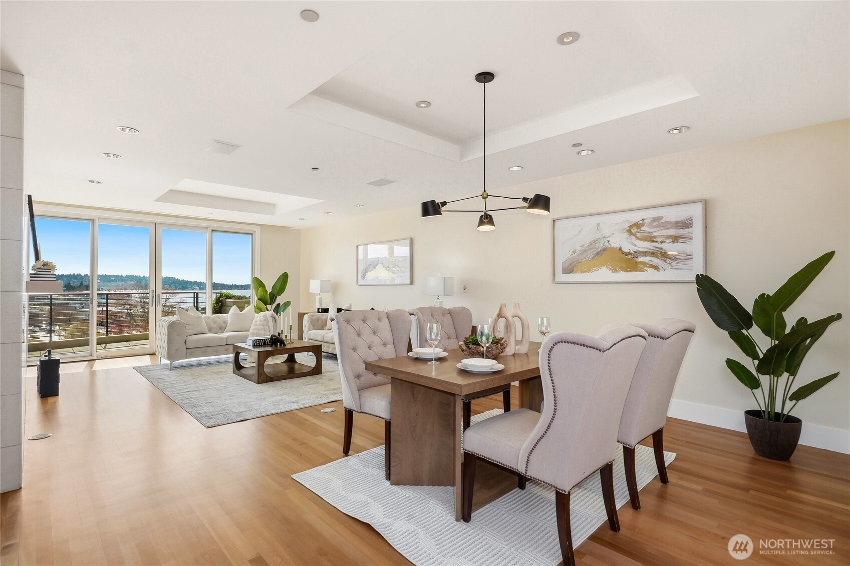 129 3rd Avenue #604, Kirkland, WA 98033