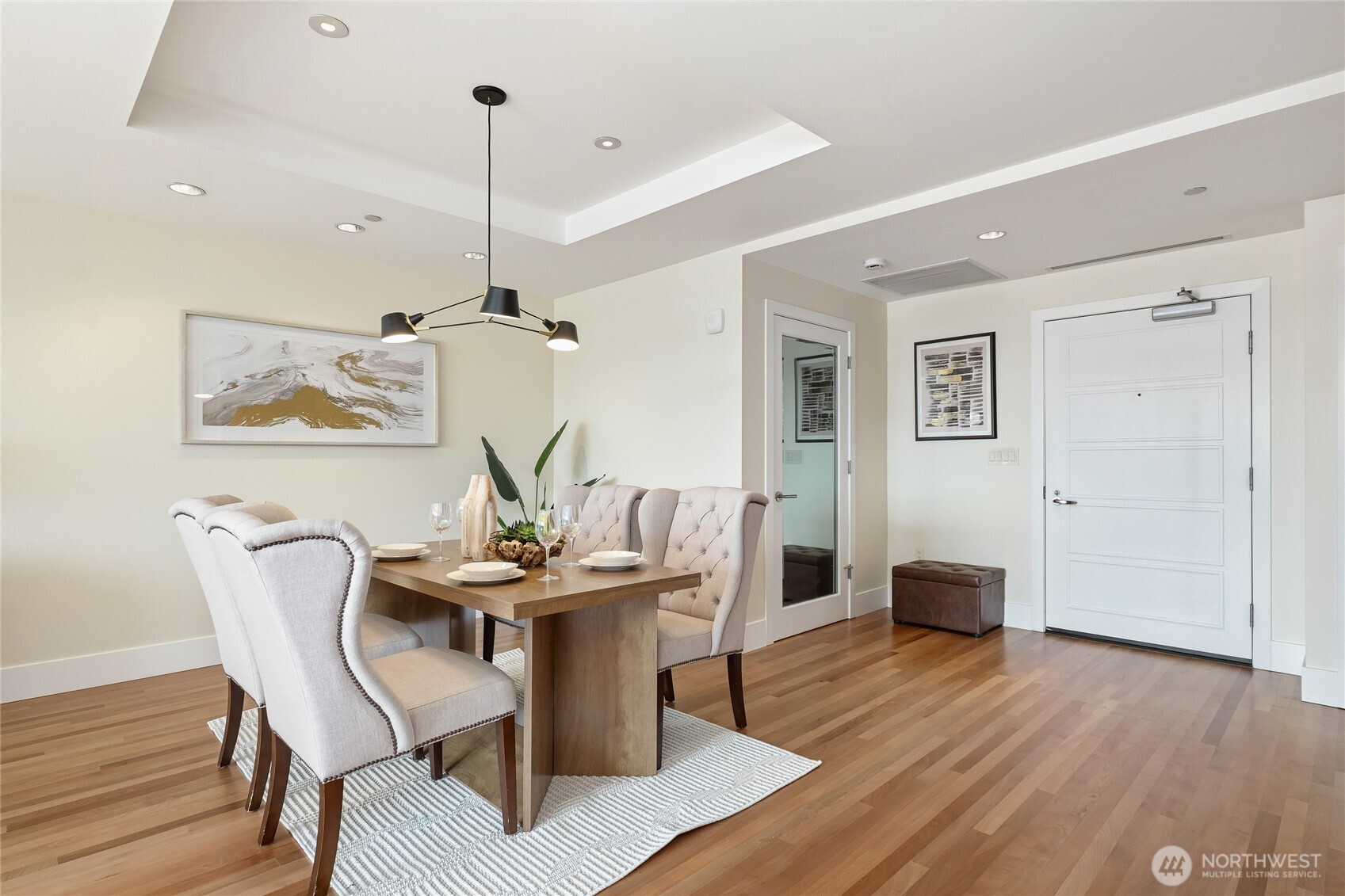 129 3rd Avenue #604, Kirkland, WA 98033