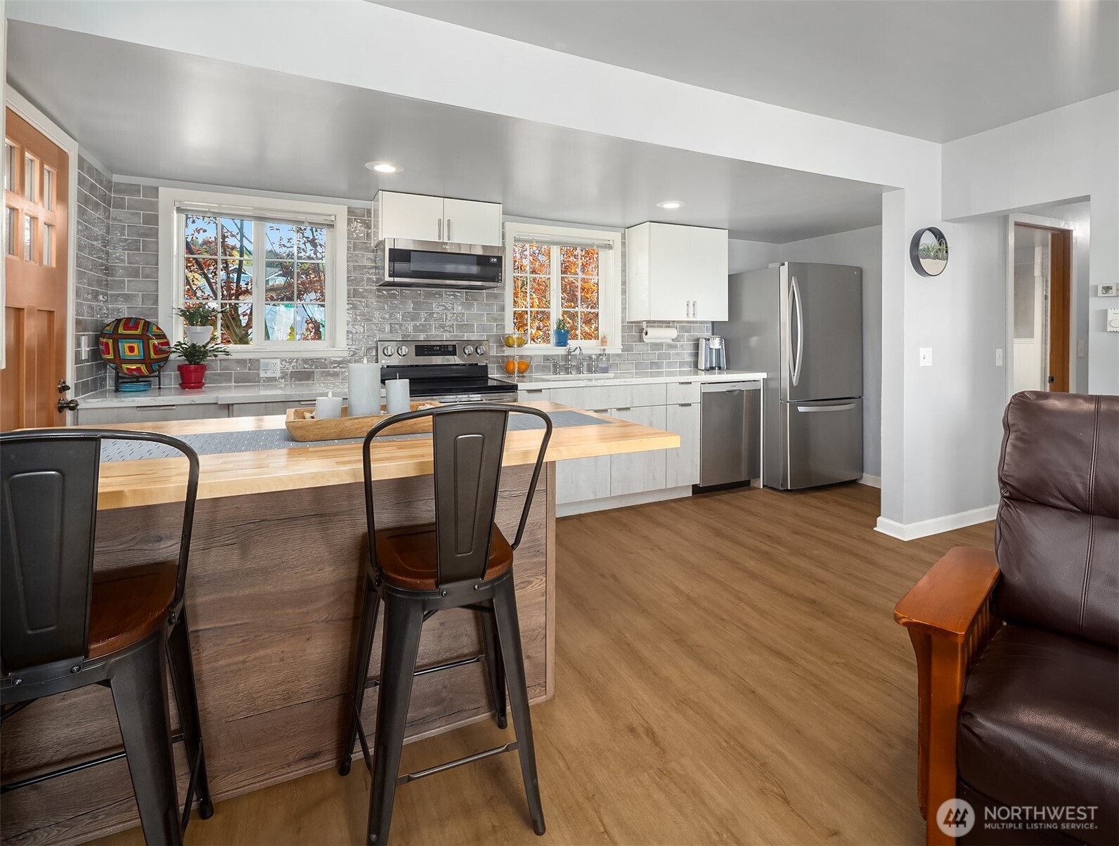 232 N Sunset Drive , Camano Island, WA 98282